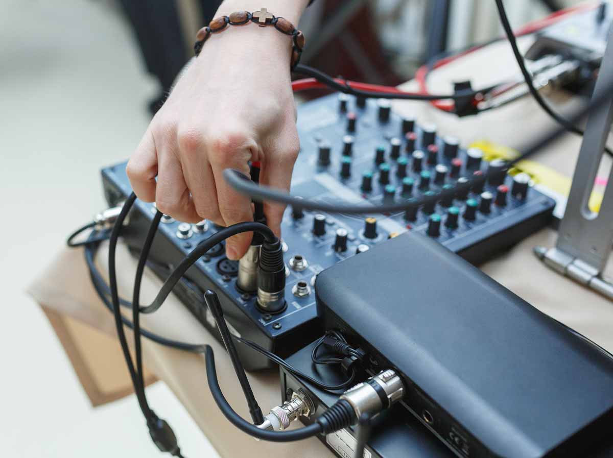 A Quick Guide To Selling Your Used DJ Gear Audio Mentor